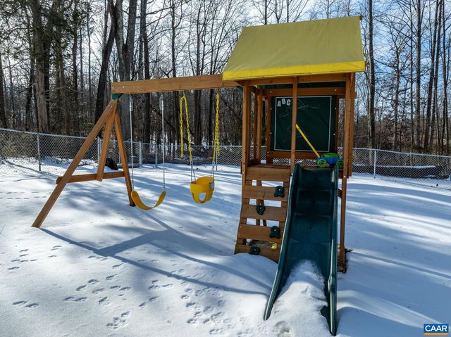 4615 DAVIS HWY, Louisa, VA 23093