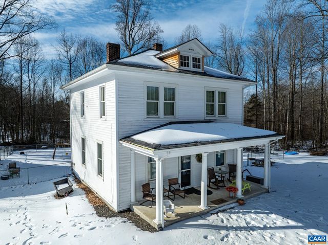 4615 DAVIS HWY, Louisa, VA 23093