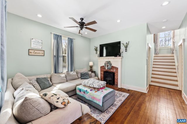 4615 DAVIS HWY, Louisa, VA 23093