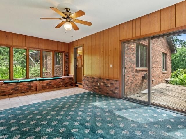 9825 Brent Avenue, Inver Grove Heights, MN 55077