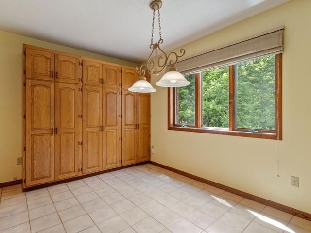 9825 Brent Avenue, Inver Grove Heights, MN 55077