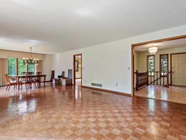 9825 Brent Avenue, Inver Grove Heights, MN 55077