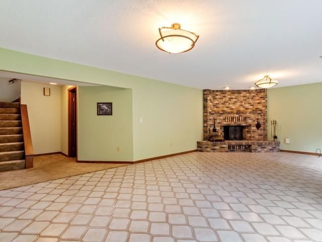 9825 Brent Avenue, Inver Grove Heights, MN 55077