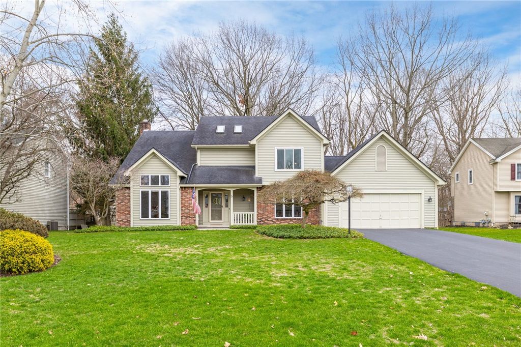 5 Cobblestone Crossing, Penfield, NY 14526