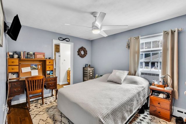 72 Powers Rd, Holden, MA 01520
