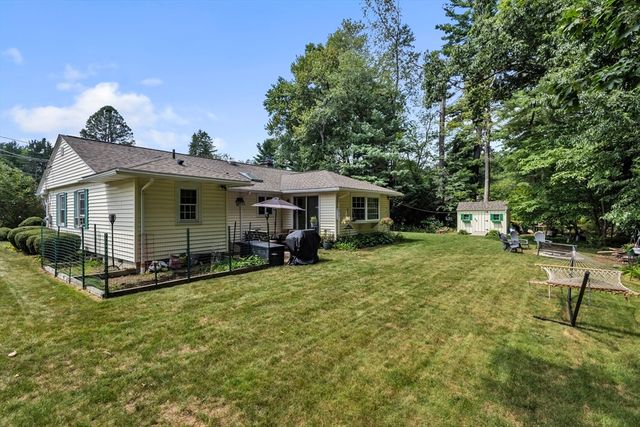 72 Powers Rd, Holden, MA 01520