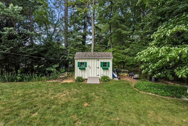 72 Powers Rd, Holden, MA 01520