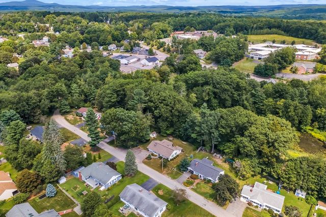 72 Powers Rd, Holden, MA 01520