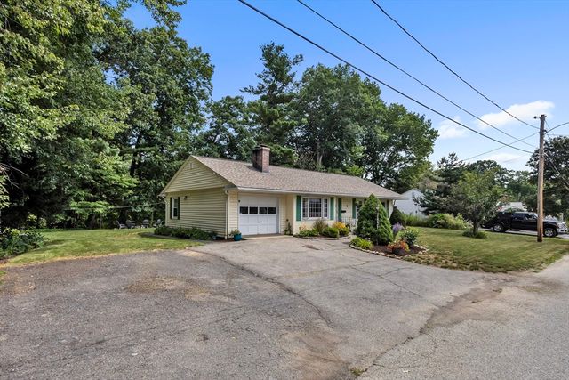 72 Powers Rd, Holden, MA 01520