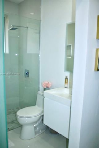 16056 SW 66th Ter, Miami, FL 33193