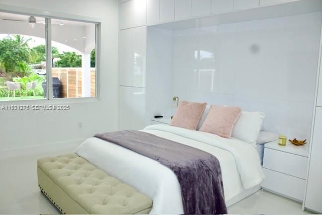 16056 SW 66th Ter, Miami, FL 33193