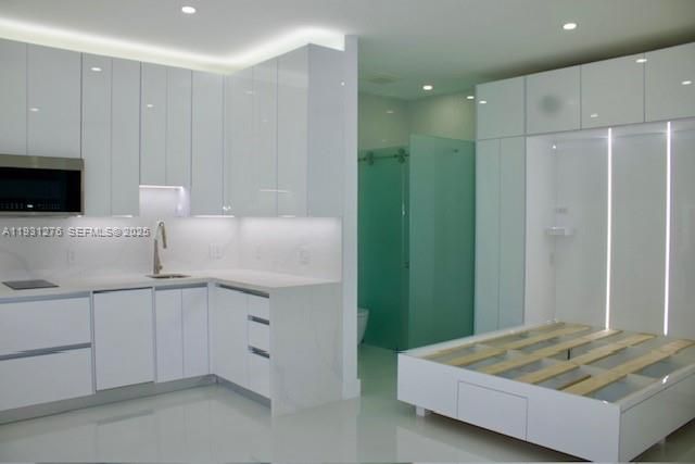 16056 SW 66th Ter, Miami, FL 33193