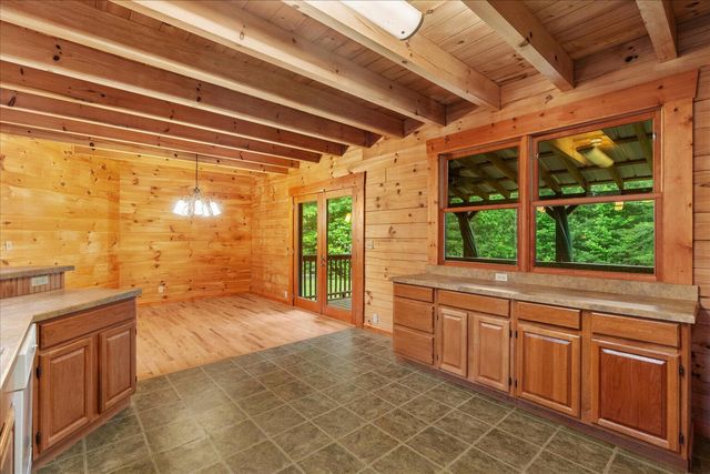 3691 Flagpole Road, Ellijay, GA 30540