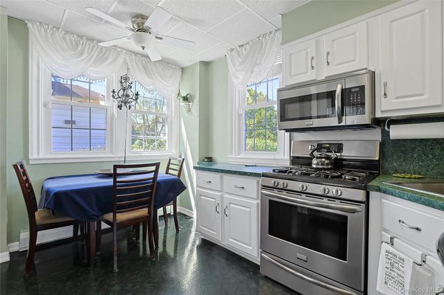 523 N Broadway, Yonkers, NY 10701