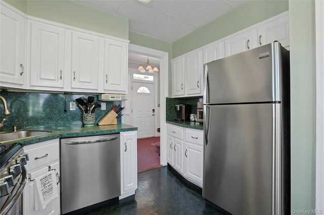 523 N Broadway, Yonkers, NY 10701