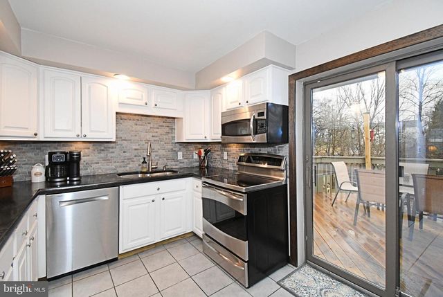 2620 HILLCREST AVE, Norristown, PA 19401