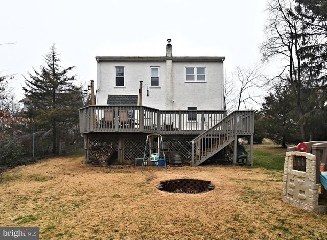 2620 HILLCREST AVE, Norristown, PA 19401