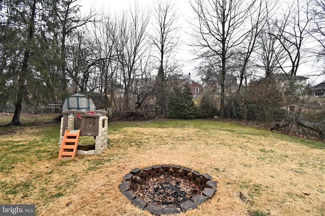 2620 HILLCREST AVE, Norristown, PA 19401