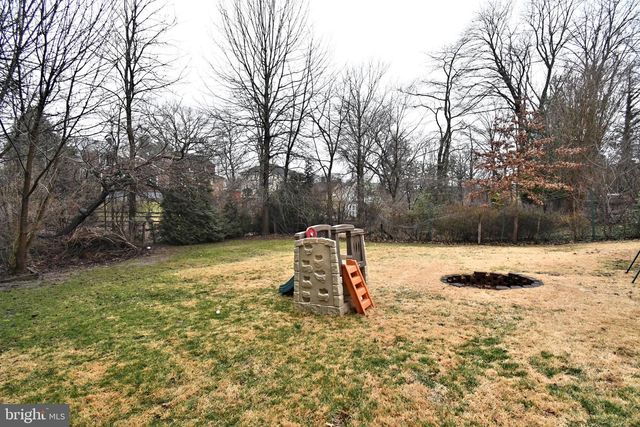 2620 HILLCREST AVE, Norristown, PA 19401