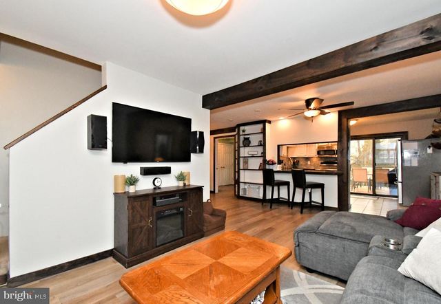 2620 HILLCREST AVE, Norristown, PA 19401