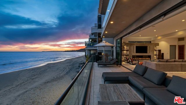 25250 Malibu Road, Malibu, CA 90265