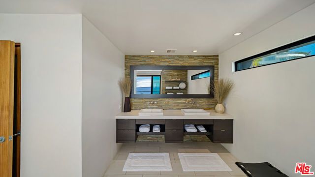 25250 Malibu Road, Malibu, CA 90265