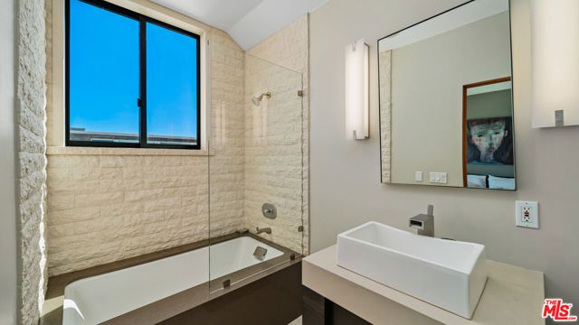 25250 Malibu Road, Malibu, CA 90265