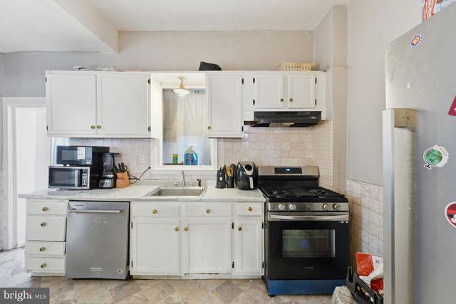 46 S MAPLE AVE, Lansdowne, PA 19050