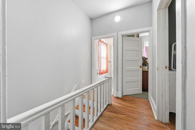 46 S MAPLE AVE, Lansdowne, PA 19050