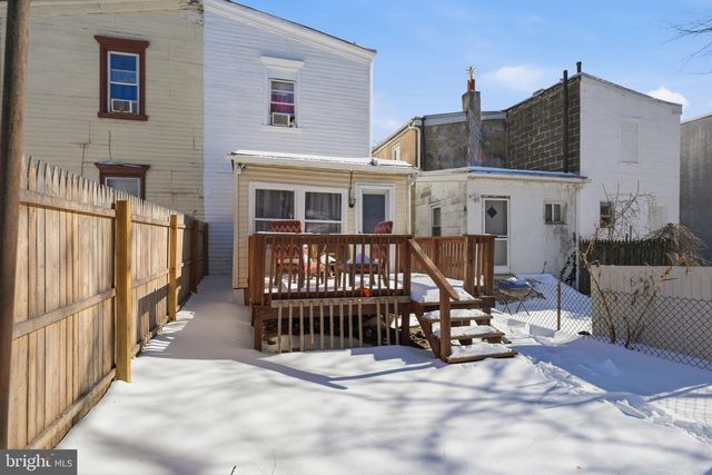 46 S MAPLE AVE, Lansdowne, PA 19050