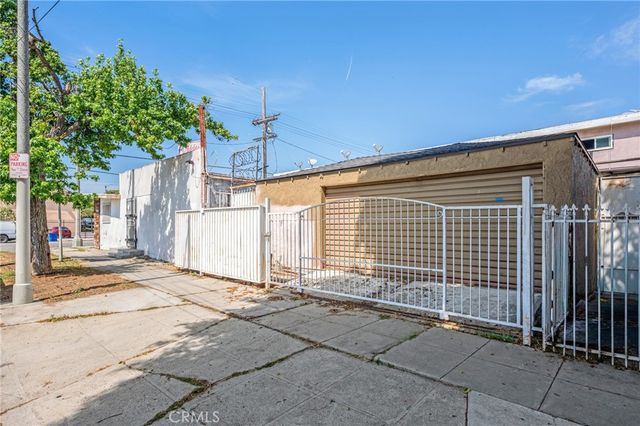 1302 N Wilmington Boulevard, Wilmington, CA 90744
