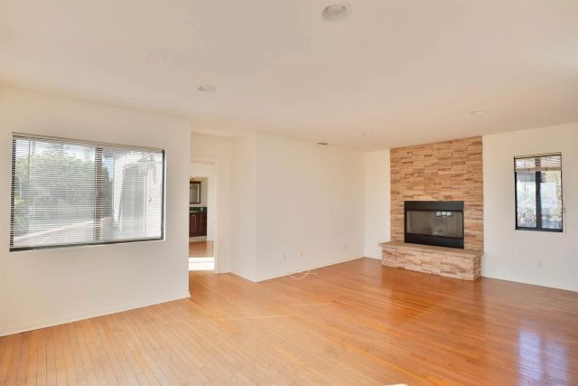 1341 Plum St, San Diego, CA 92106