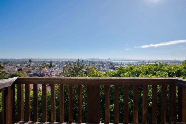 1341 Plum St, San Diego, CA 92106