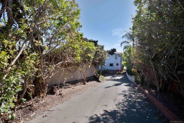 1341 Plum St, San Diego, CA 92106