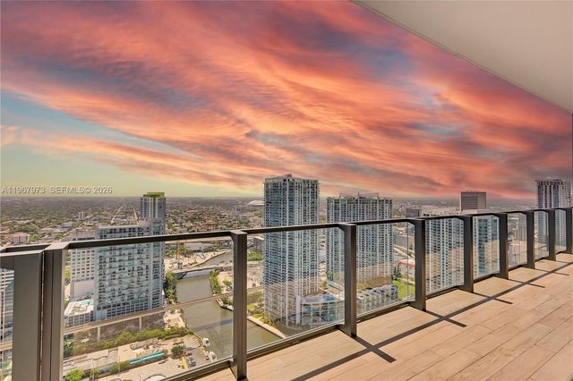 68 SE 6th St 4110, Miami, FL 33131