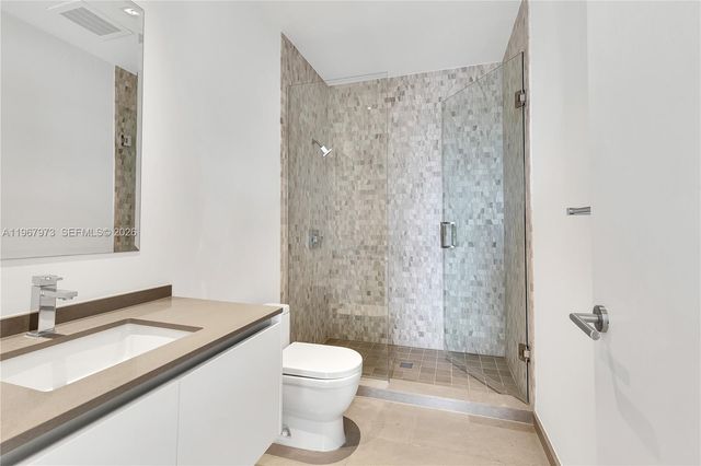 68 SE 6th St 4110, Miami, FL 33131