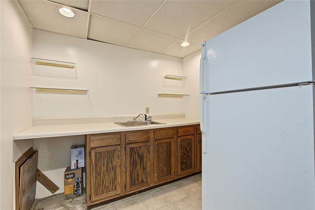29 Stillwater Avenue, Providence, RI 02908