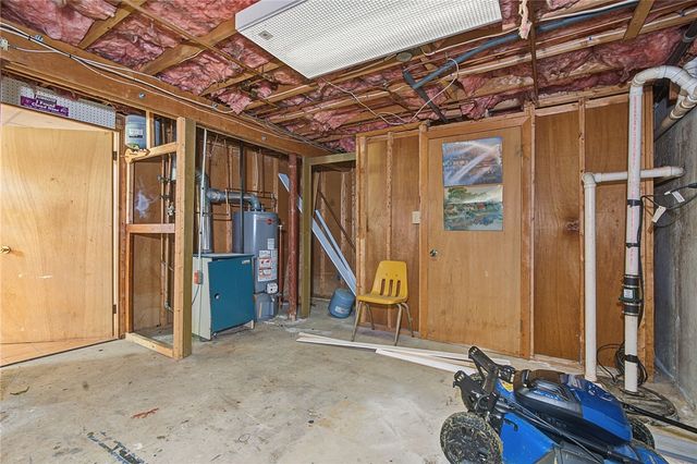 29 Stillwater Avenue, Providence, RI 02908