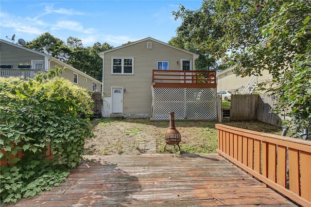 29 Stillwater Avenue, Providence, RI 02908