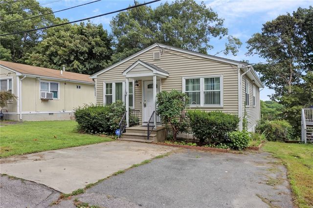 29 Stillwater Avenue, Providence, RI 02908