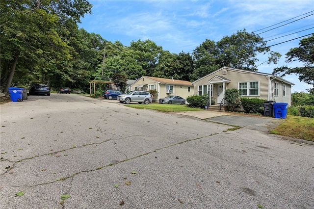 29 Stillwater Avenue, Providence, RI 02908