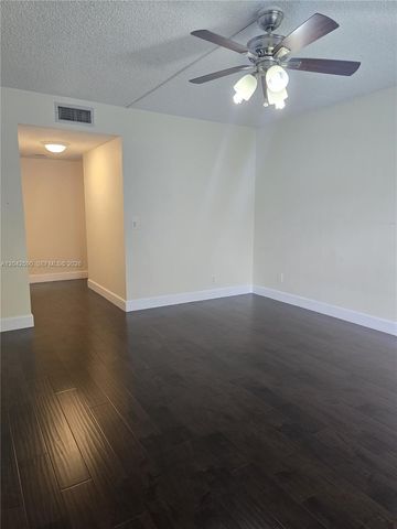 16581 Blatt Blvd 104, Weston, FL 33326
