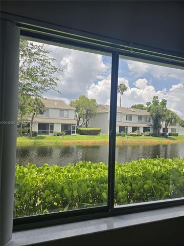 16581 Blatt Blvd 104, Weston, FL 33326