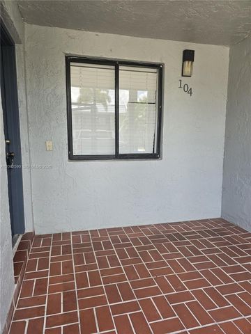 16581 Blatt Blvd 104, Weston, FL 33326