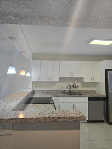 16581 Blatt Blvd 104, Weston, FL 33326