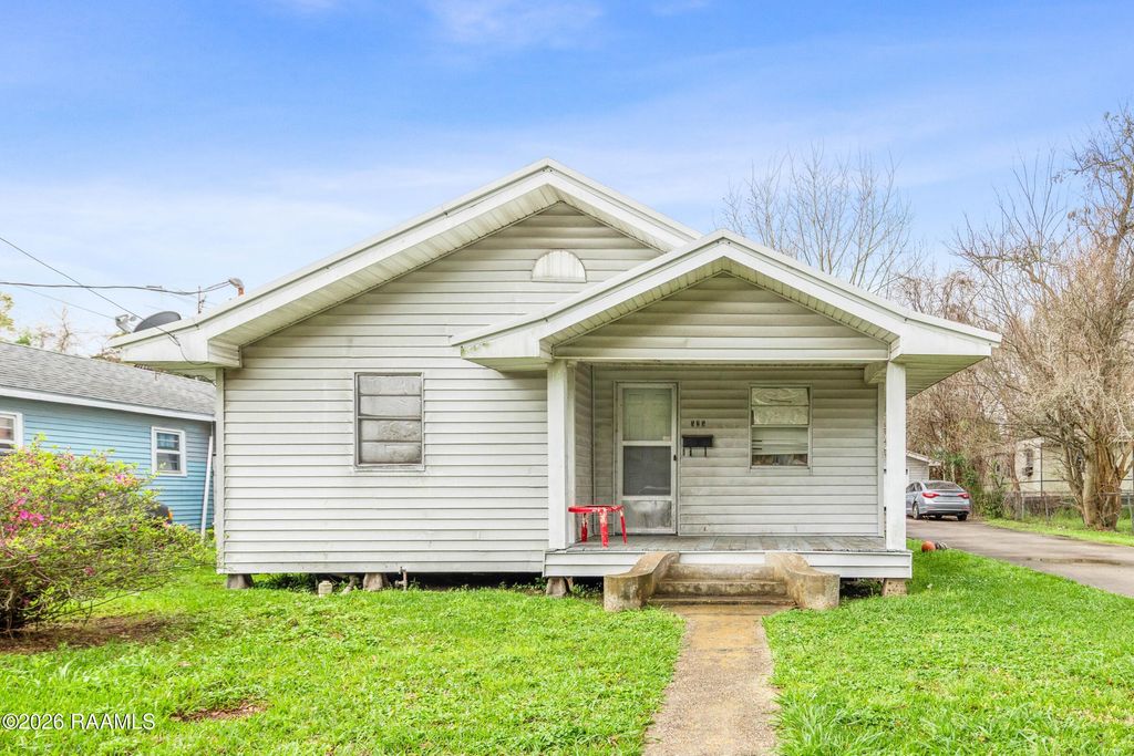 525 Armentor Street, New Iberia, LA 70560