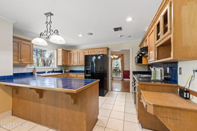 419 Copperfield Way, Youngsville, LA 70592