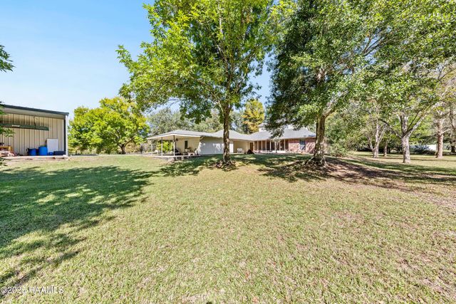 419 Copperfield Way, Youngsville, LA 70592