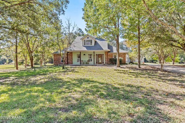 419 Copperfield Way, Youngsville, LA 70592