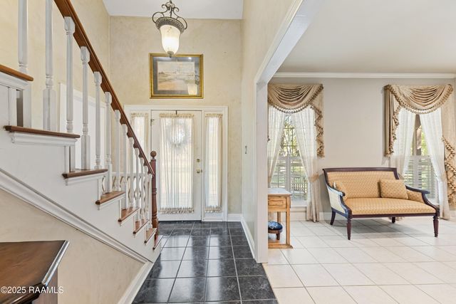 419 Copperfield Way, Youngsville, LA 70592